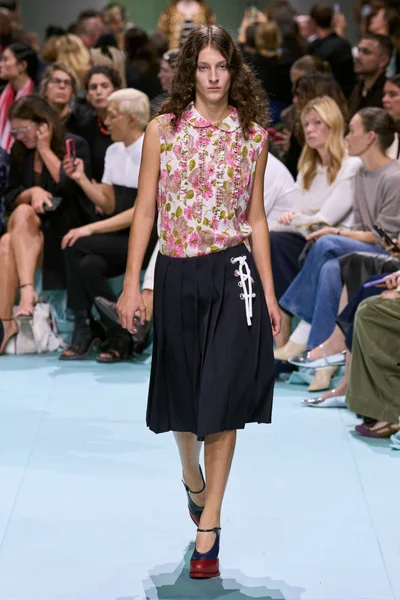 Look 44